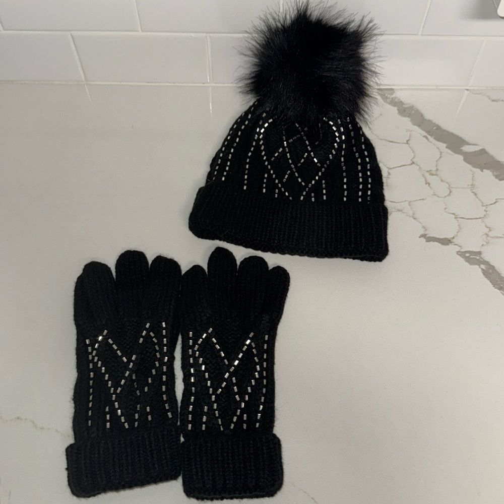 BLACK CRYSTAL HAT AND MATCHING GLOVES